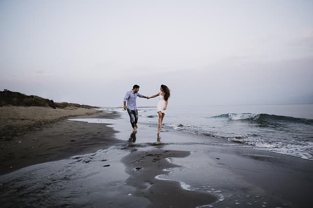 valentines day background, couple, nature, beach, walking, holding hands, sea, outdoors, secluded beach, landscape, having fun