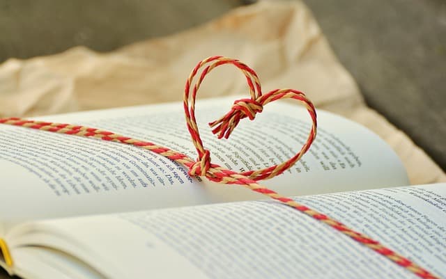 a book, book gift, heart, gift, read, give a gift, training, pages, paper, literature, books, to learn, book gift, heart, heart, gift, gift, gift, gift, gift, training, books